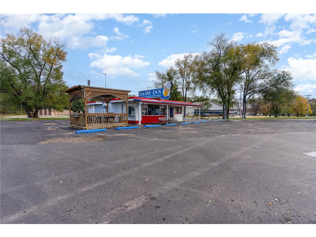 1401 N Highway 20, Cannon Falls, MN, 55009 MLS 6464688 Edina Realty