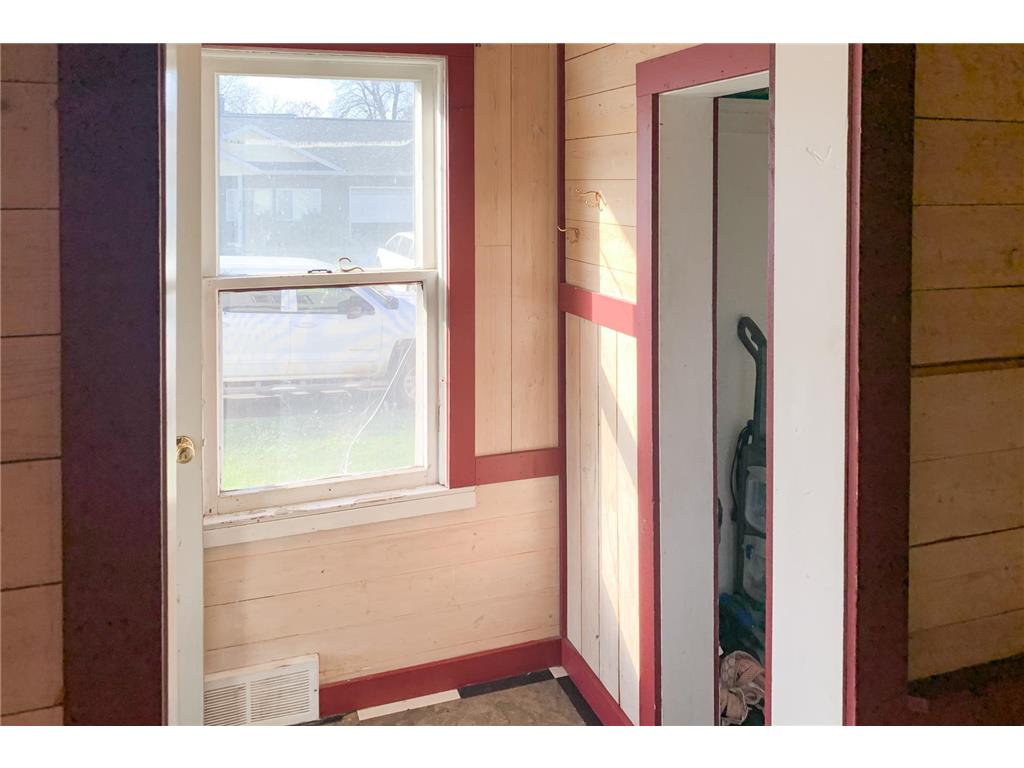 1401 Norwood St Brainerd MN 56401 7057390 image17