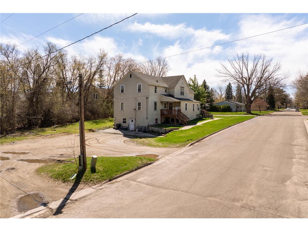 1401 Norwood St Brainerd MN 56401 7057390 image2
