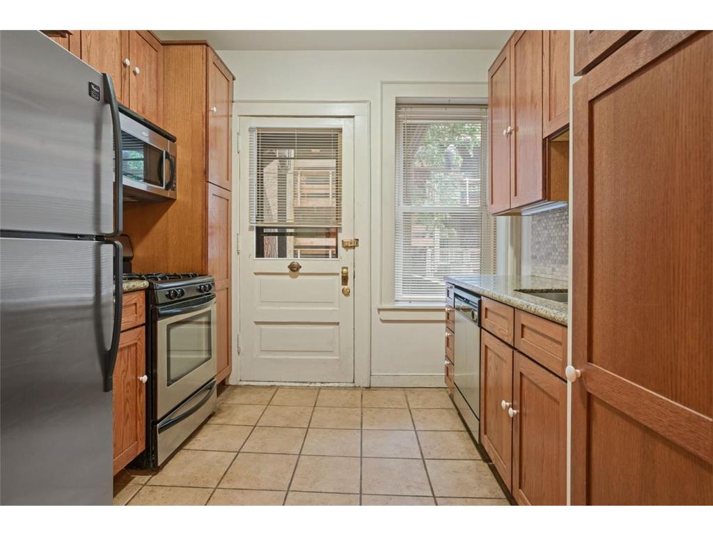 1401 Willow Street #2 Minneapolis MN 55403 7074490 image4