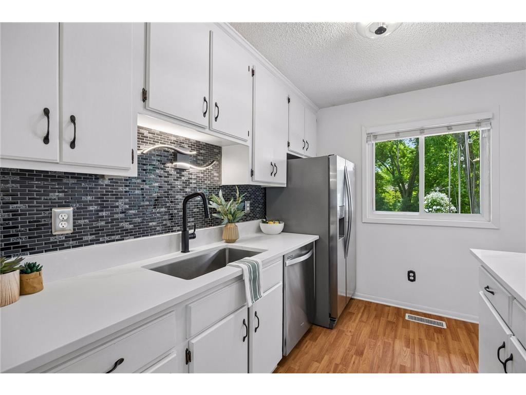 14015 39th Avenue N Plymouth MN 55447 7085299 image14