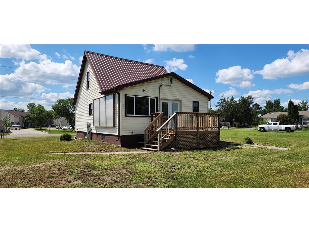 1402 3rd Street NE Staples MN 56479 6749169 image1