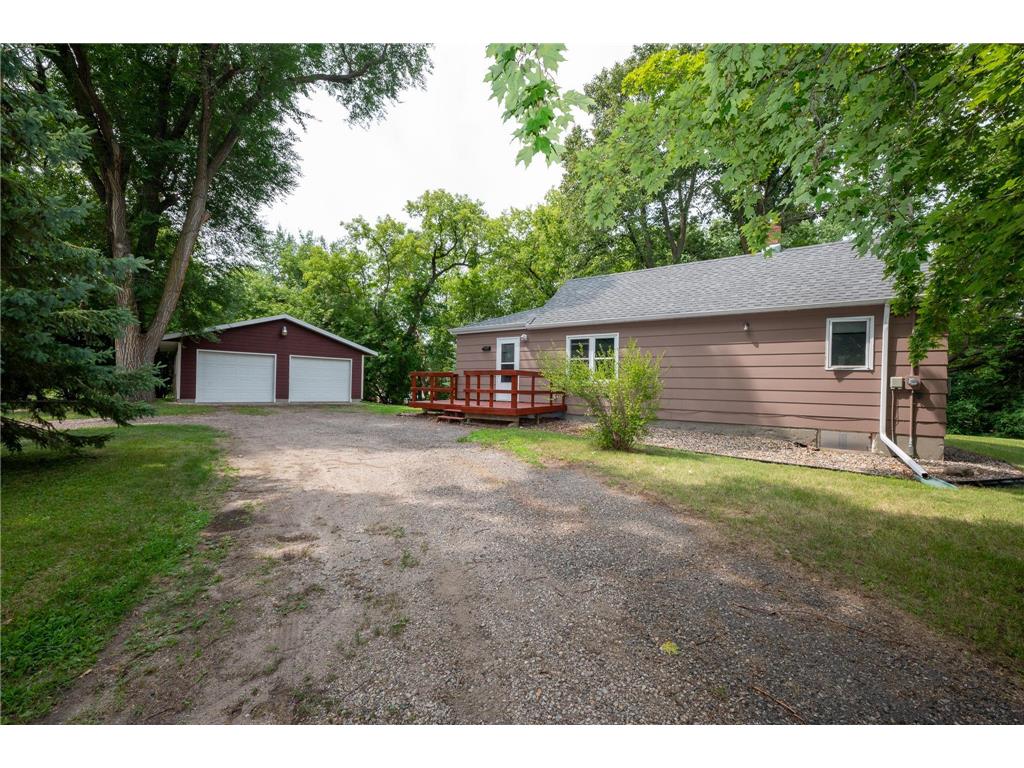 1402 6th Avenue E Alexandria MN 56308 6419358 image1