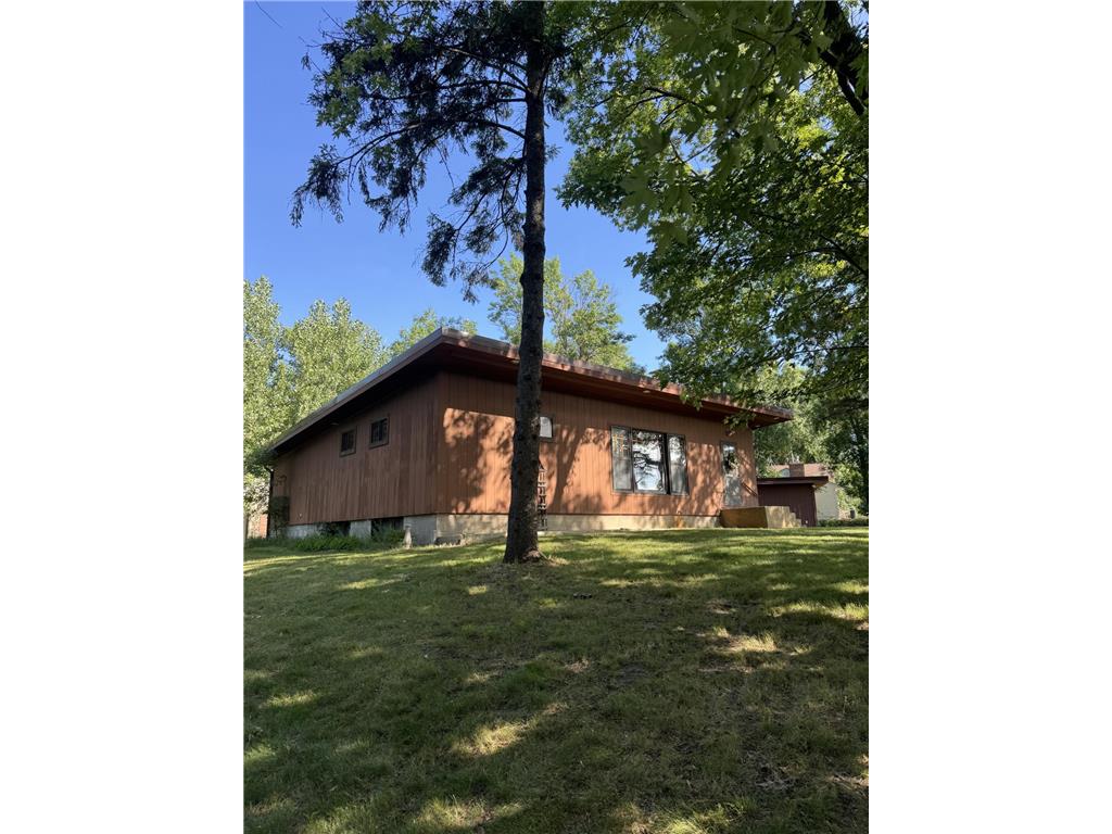 1402 N Mckay Avenue NE Alexandria MN 56308 7093034 image3