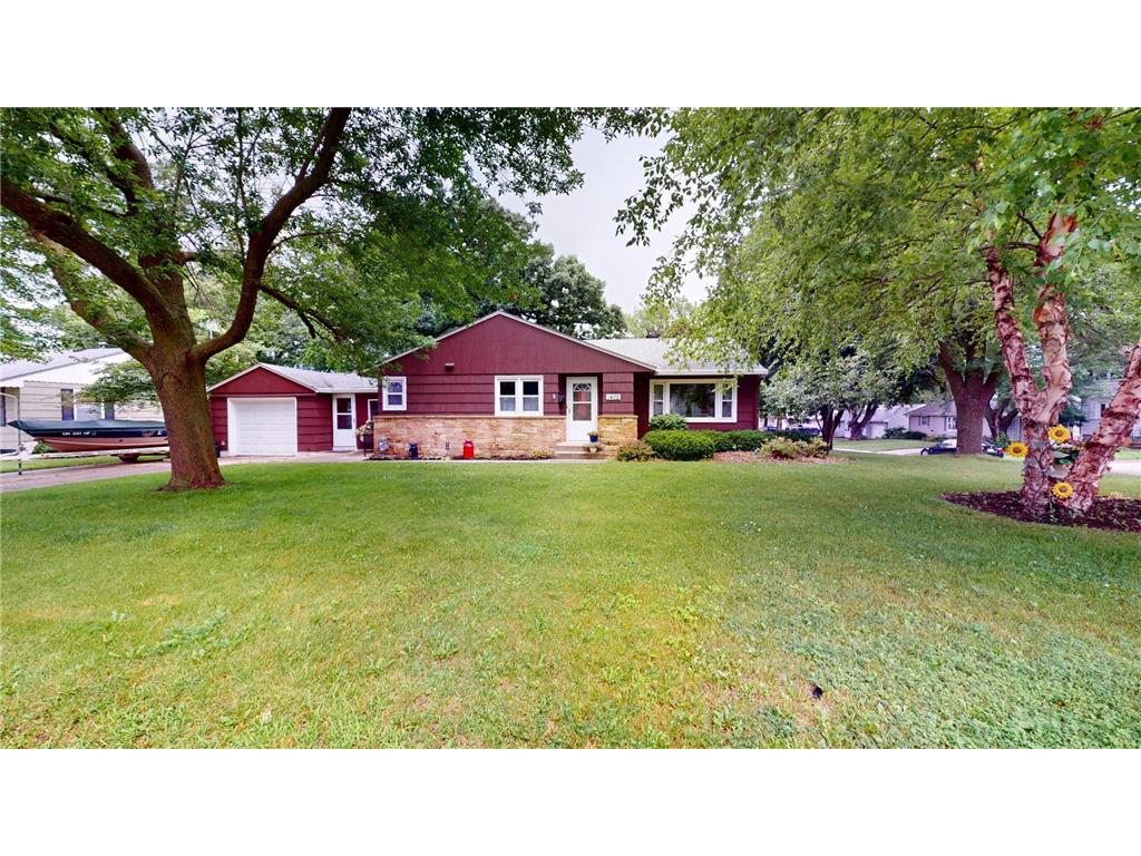 1402 W Clark Street Albert Lea MN 56007 6750312 image1