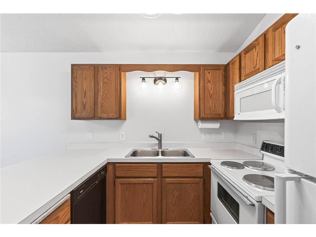 14025 44th Place N #4 Plymouth MN 55446 7076962 image7