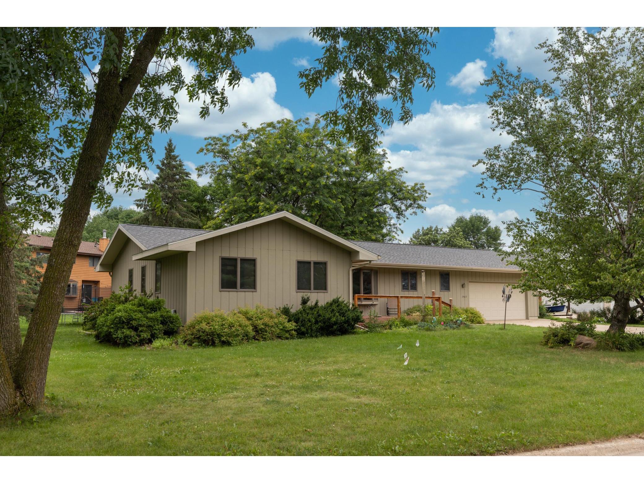 1403 2nd Street NW, Austin, MN, 55912 MLS 6014703 Edina Realty