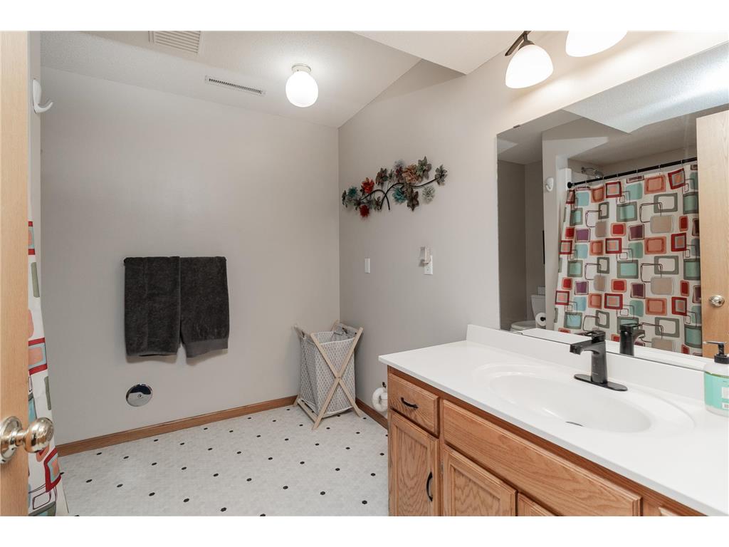 1403 5th Avenue N Sartell MN 56377 7075479 image20