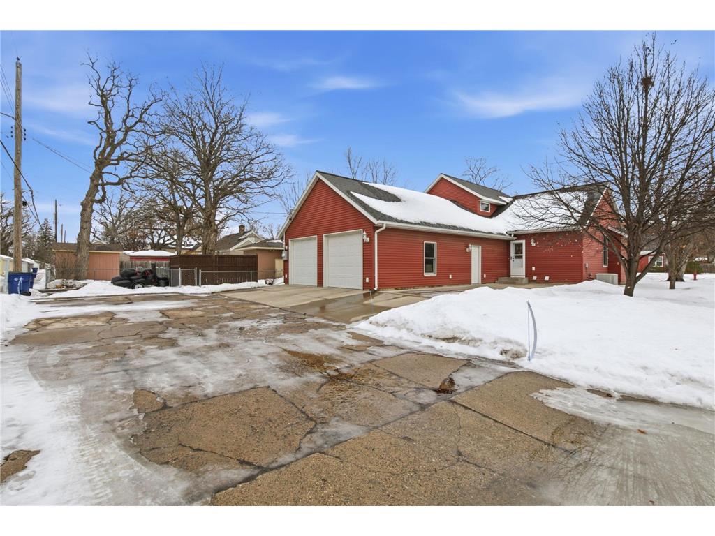 1403 8th Avenue N Saint Cloud MN 56303 7037083 image1