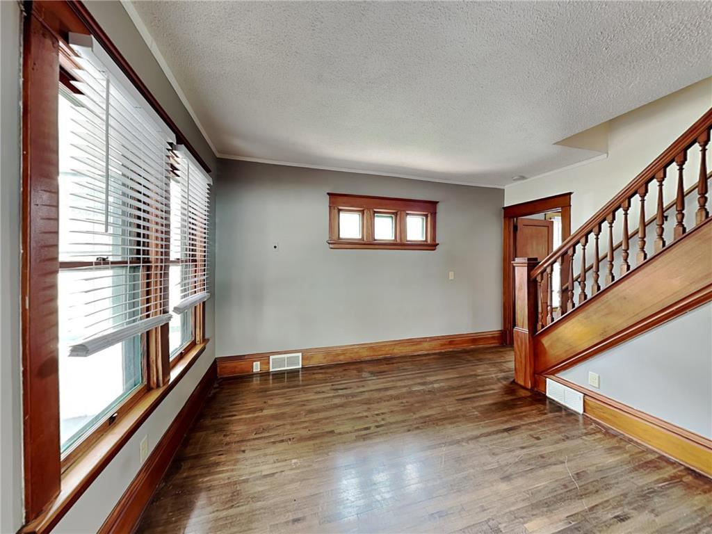 1403 Barclay Street Saint Paul MN 55106 6784356 image2