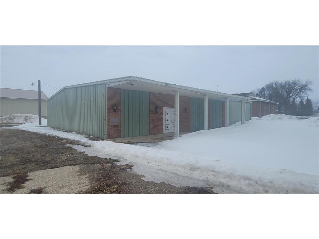 1403 Black Oak Avenue Montevideo MN 56265 6332038 image1