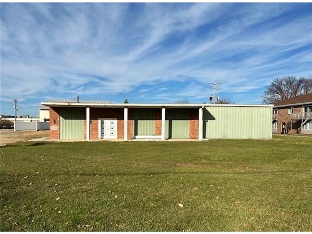 1403 Black Oak Avenue Montevideo MN 56265 6825507 image1