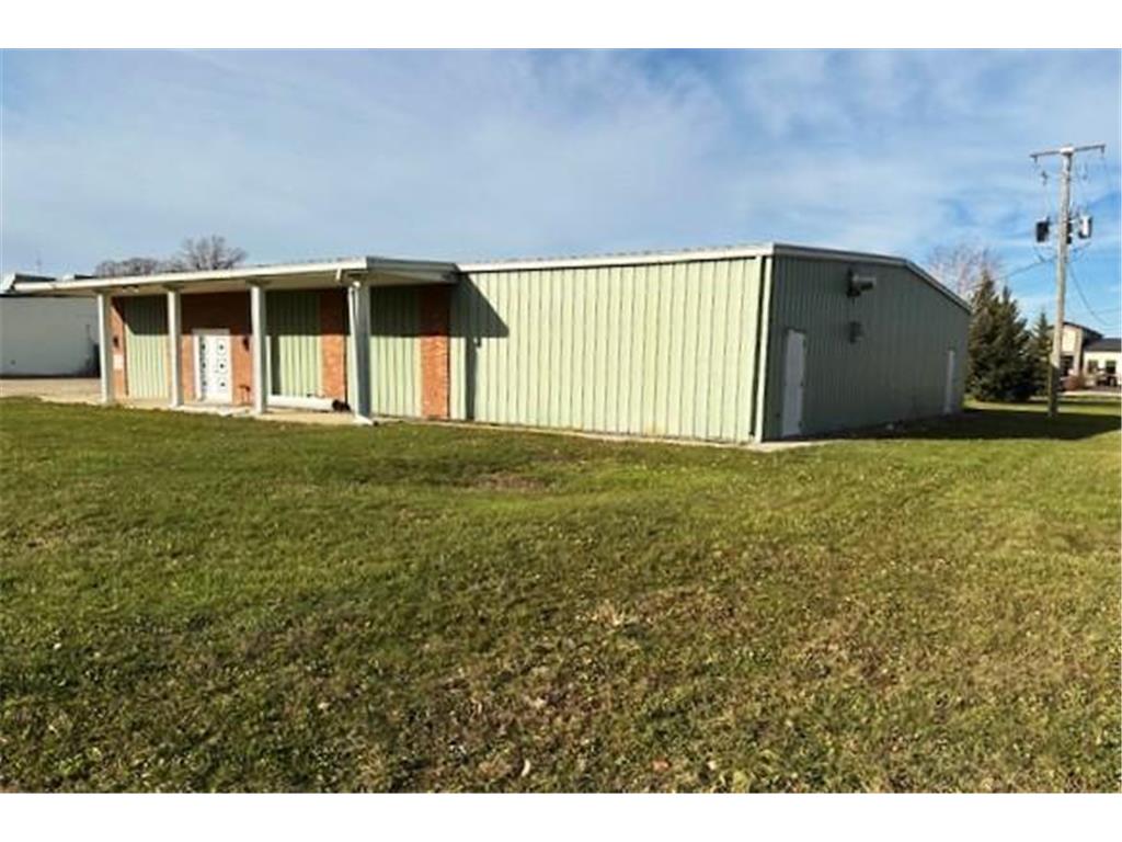 1403 Black Oak Avenue Montevideo MN 56265 6825507 image3