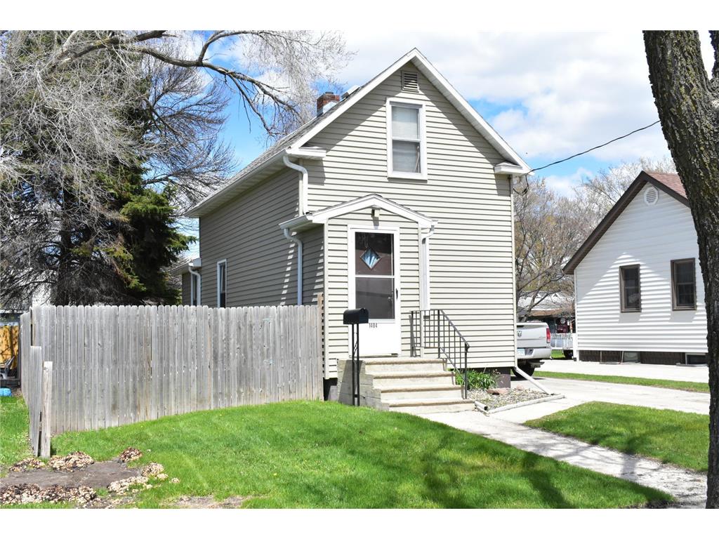 1404 2nd Avenue N Moorhead MN 56560 7038326 image1