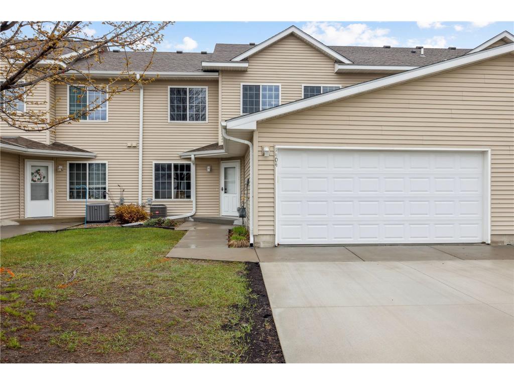 1404 Baldwin Avenue N Glencoe MN 55336 6521128 image1