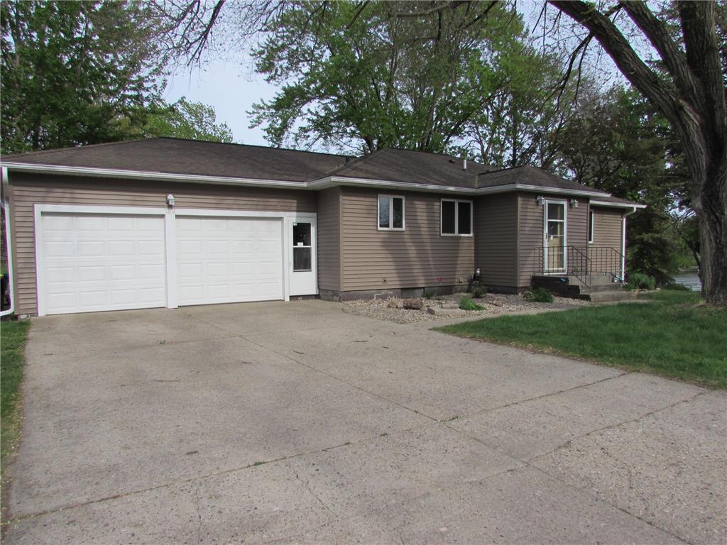1404 Lucia Avenue Fairmont MN 56031 - George Lake 7072223 image2
