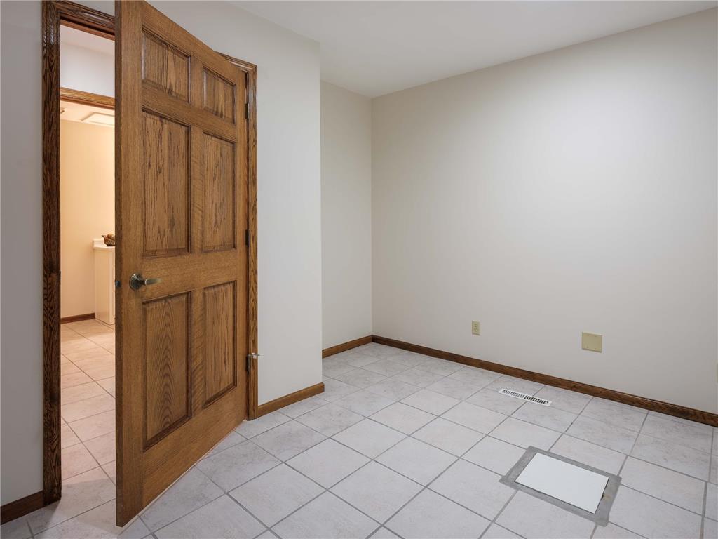 1404 Woodland Drive SW Rochester MN 55902 7087747 image77