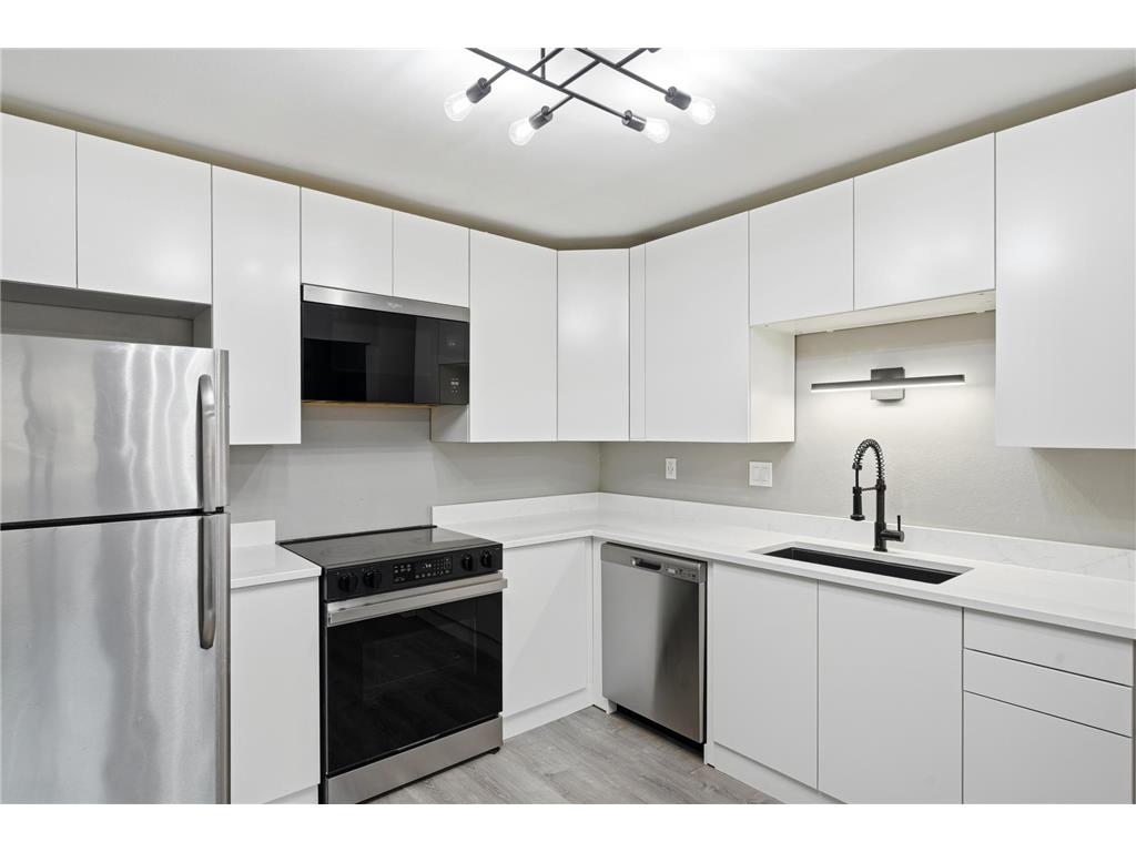 1405 63rd Lane N Brooklyn Center MN 55430 7077010 image13