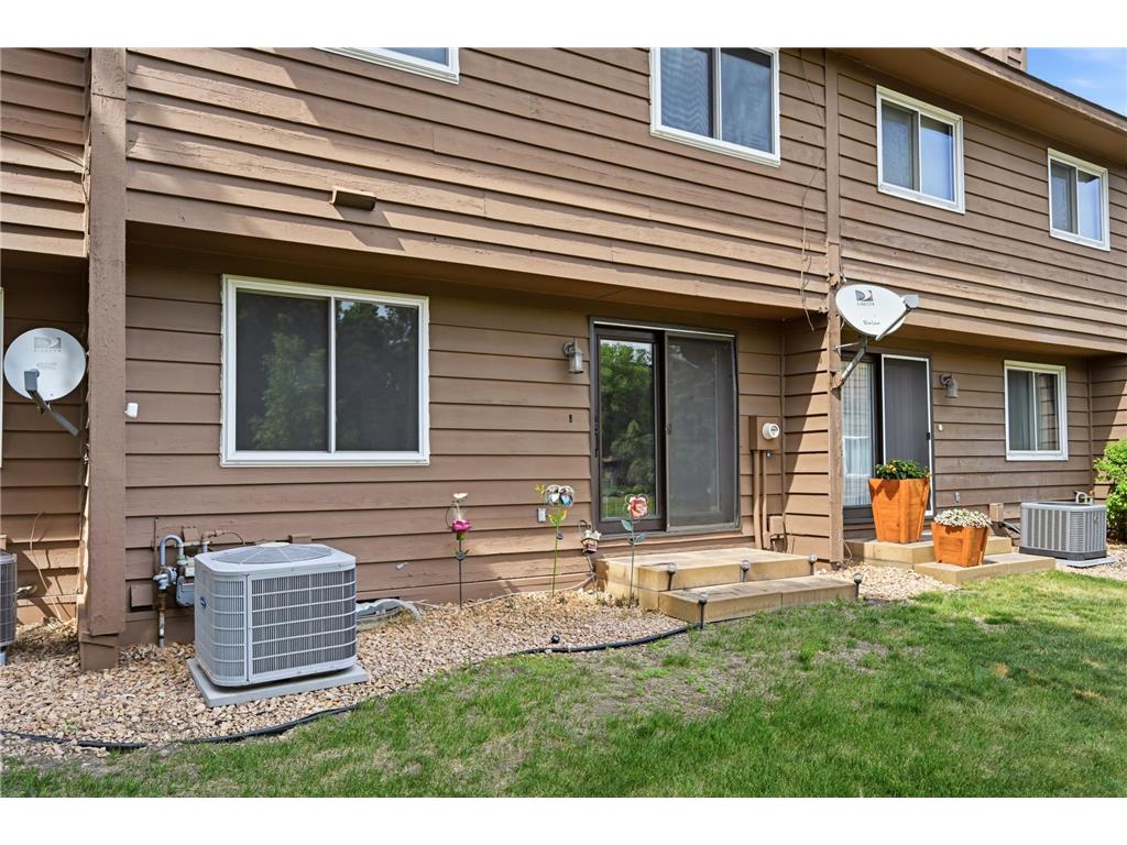 1405 63rd Lane N Brooklyn Center MN 55430 7077010 image31