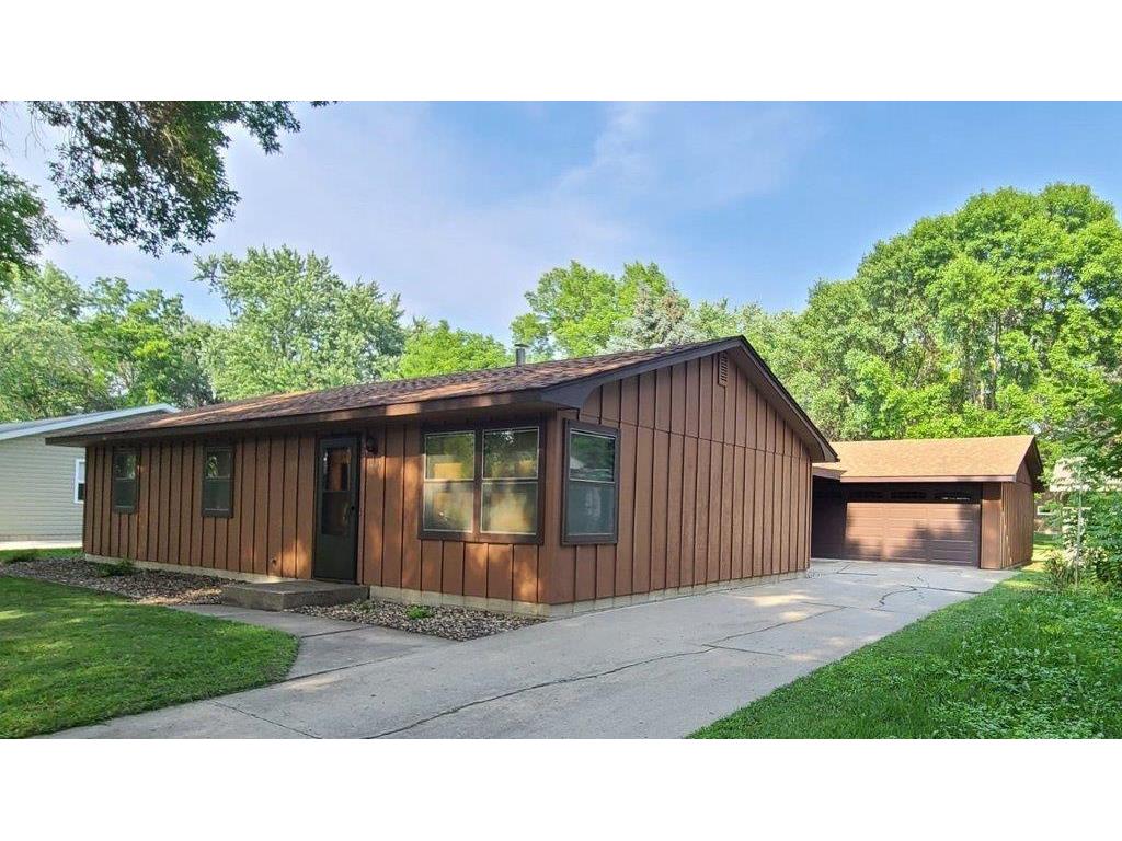 1405 7th Street SW Willmar MN 56201 6393832 image1