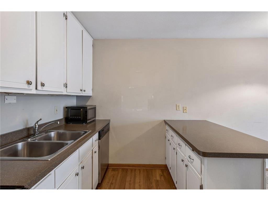 1405 E 40th Street #18F Minneapolis MN 55407 7054325 image13