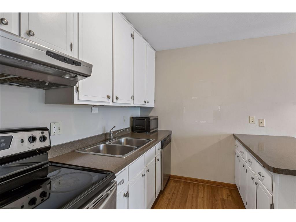 1405 E 40th Street #18F Minneapolis MN 55407 7054325 image14