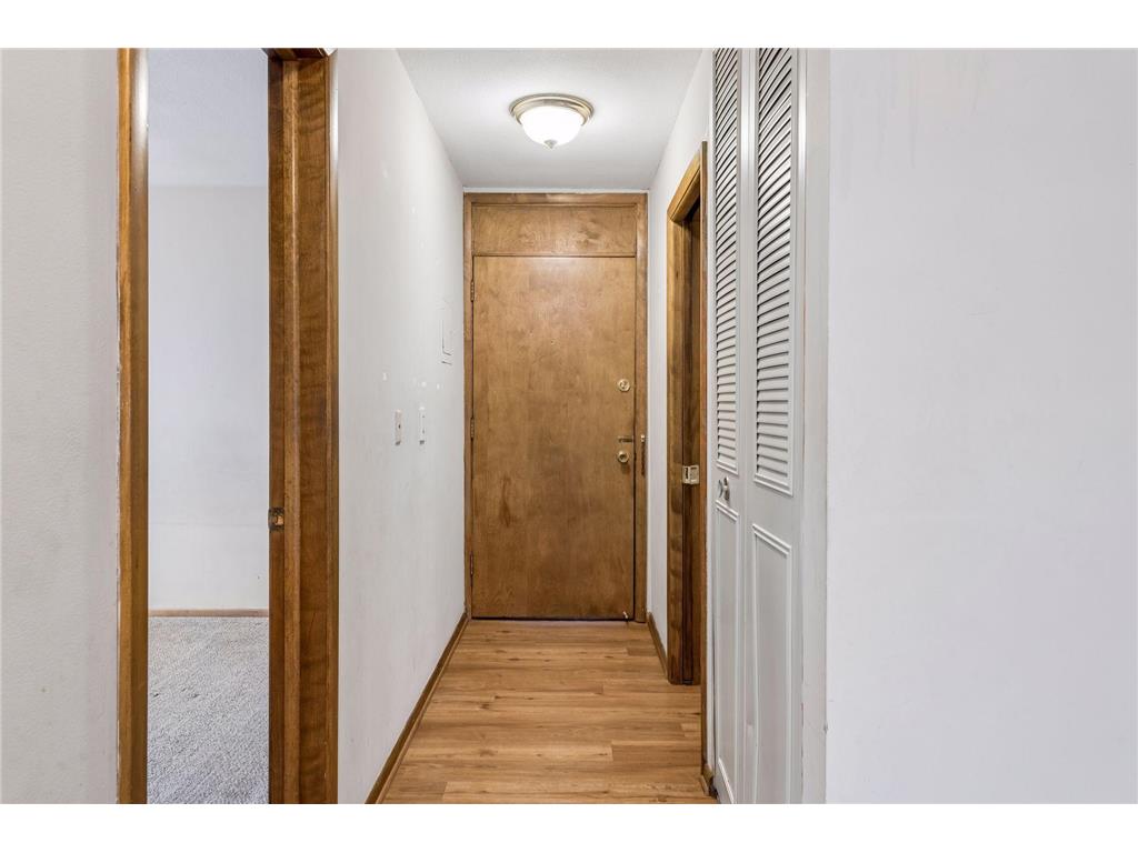 1405 E 40th Street #18F Minneapolis MN 55407 7054325 image4