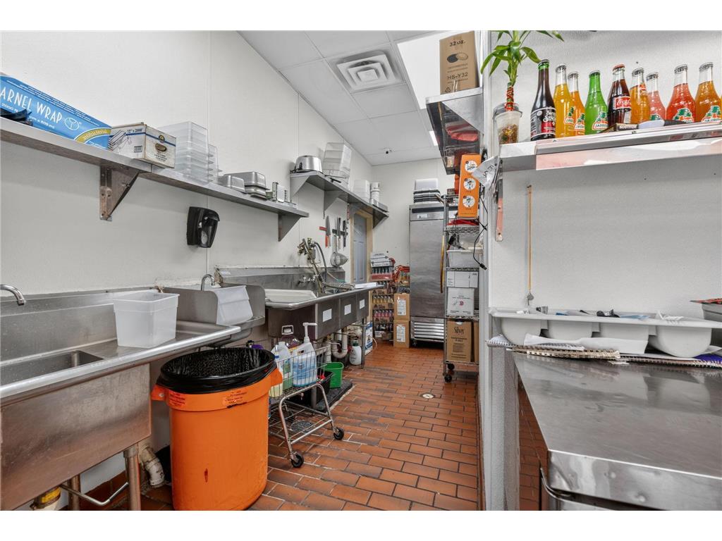 1405 E Lake Street Minneapolis MN 55407 7061743 image15