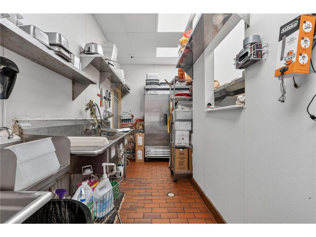 1405 E Lake Street Minneapolis MN 55407 7061743 image16