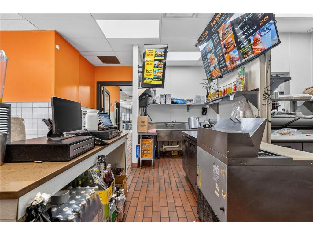 1405 E Lake Street Minneapolis MN 55407 7061743 image20