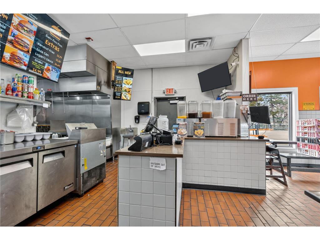 1405 E Lake Street Minneapolis MN 55407 7061743 image21
