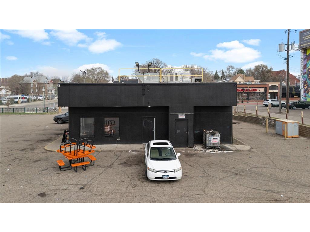 1405 E Lake Street Minneapolis MN 55407 7061743 image22