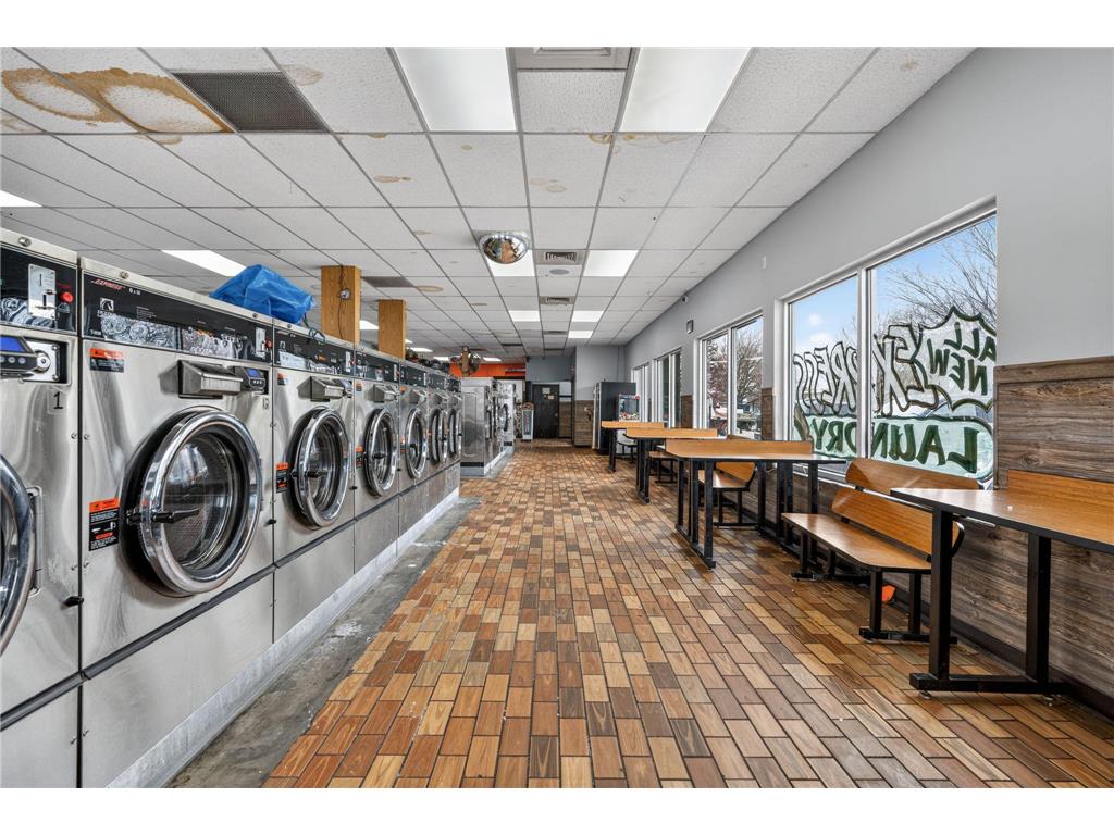 1405 E Lake Street Minneapolis MN 55407 7061743 image4