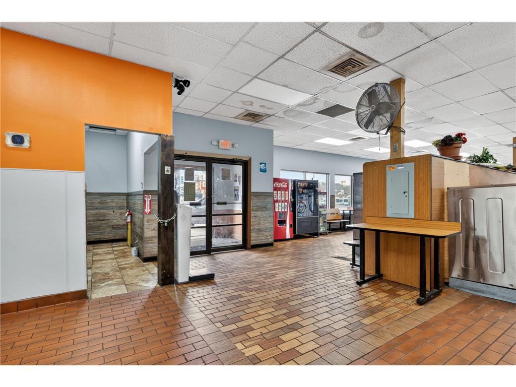 1405 E Lake Street Minneapolis MN 55407 7061743 image6