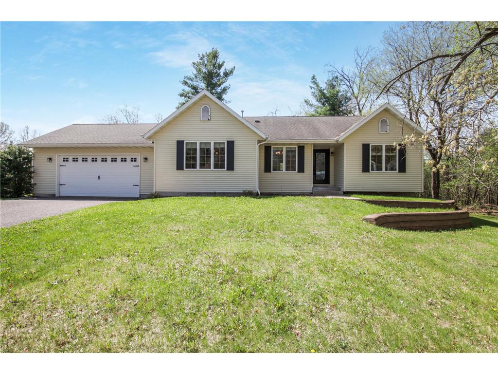 1405 Green View Drive, Chippewa Falls, WI 54729 MLS 6367908 Edina