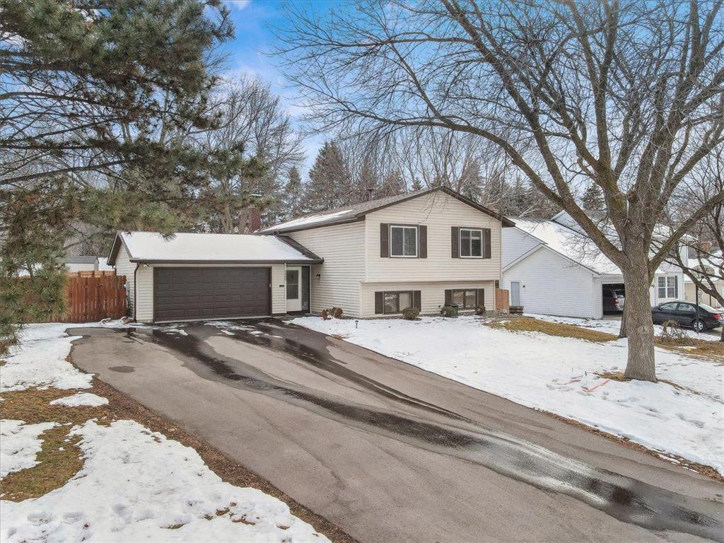 1405 W 137th Street Burnsville MN 55337 6491409 image1