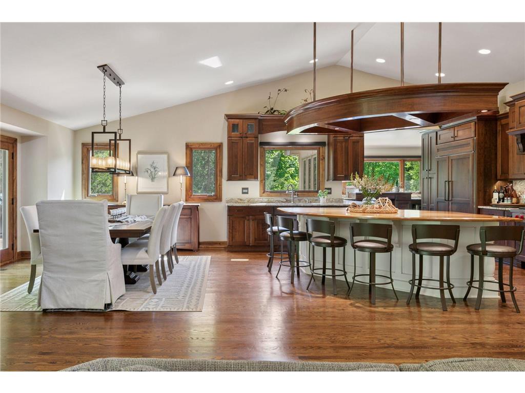 1405 W Farm Road Chanhassen MN 55318 6726752 image1