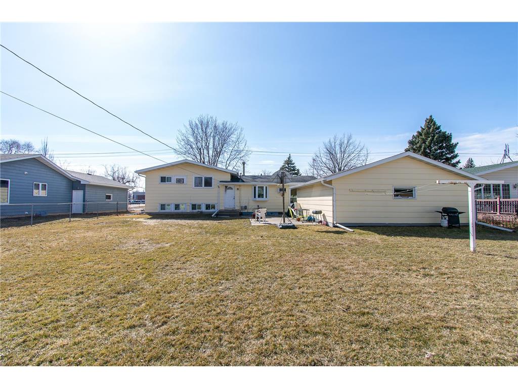 1406 24th Avenue S Moorhead MN 56560 7043061 image27