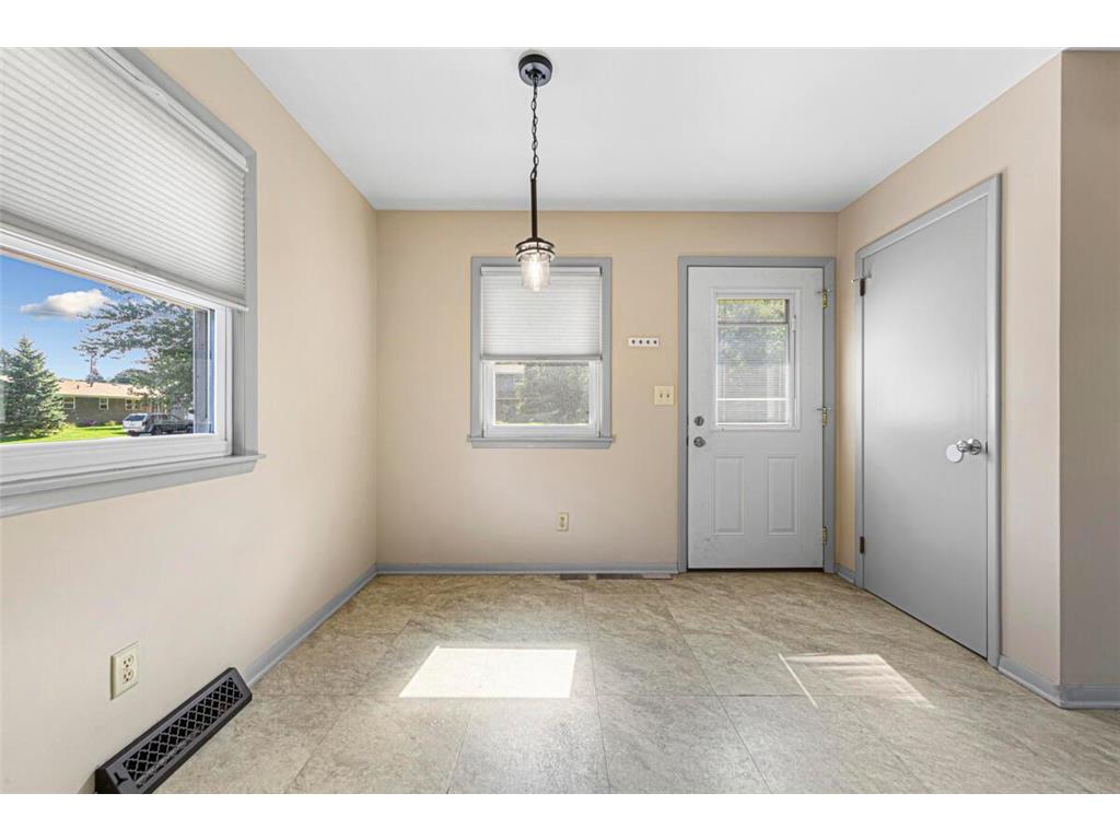 1406 Albers Path Faribault MN 55021 6785259 image17