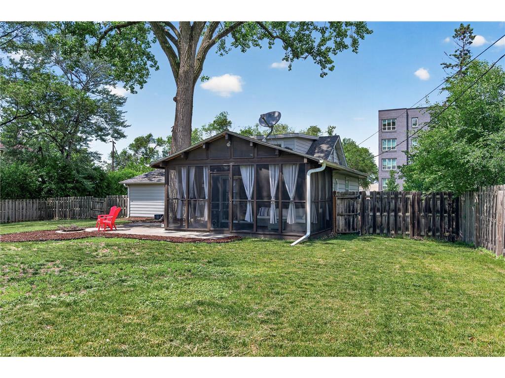 1406 Division Street Hopkins MN 55343 7084357 image27