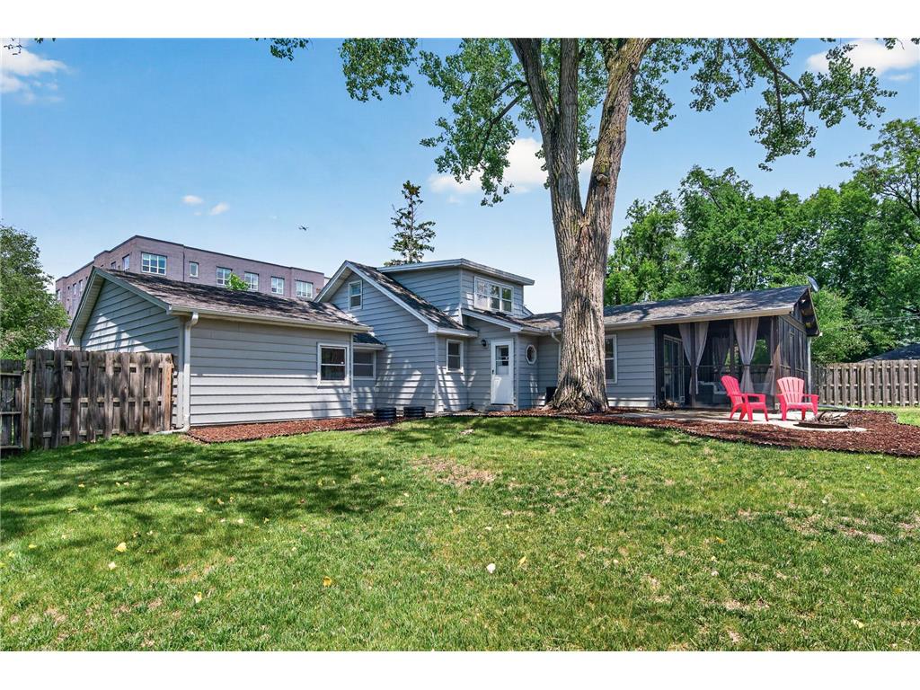 1406 Division Street Hopkins MN 55343 7084357 image29