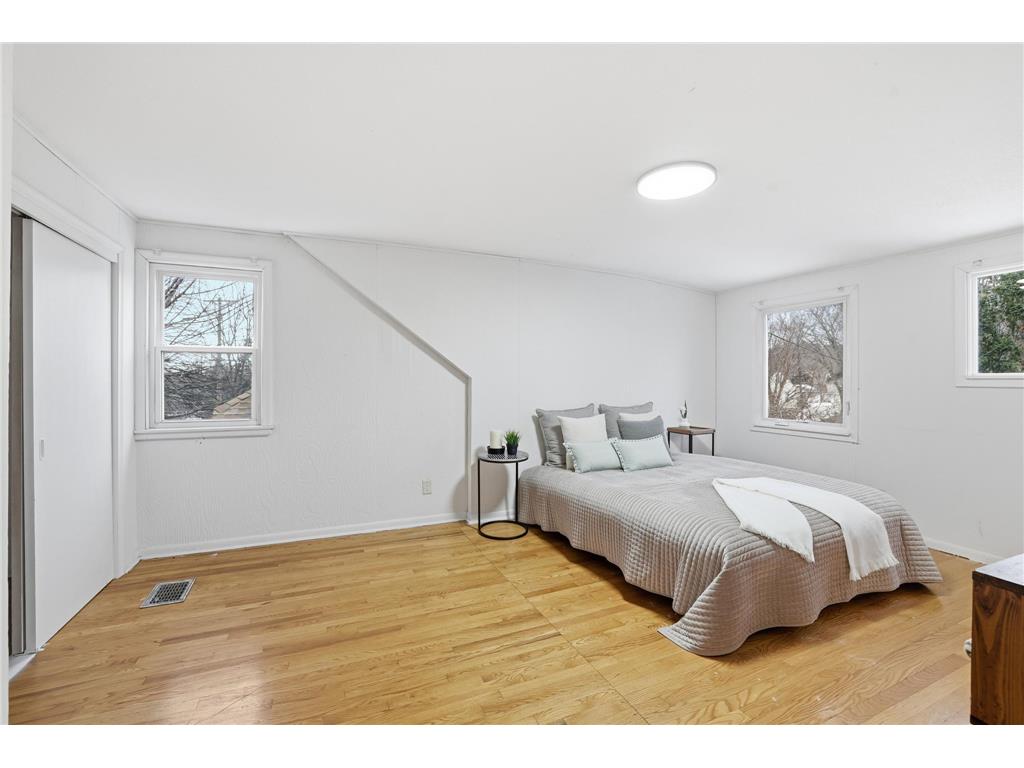 1406 Furness Parkway Saint Paul MN 55119 7008887 image18