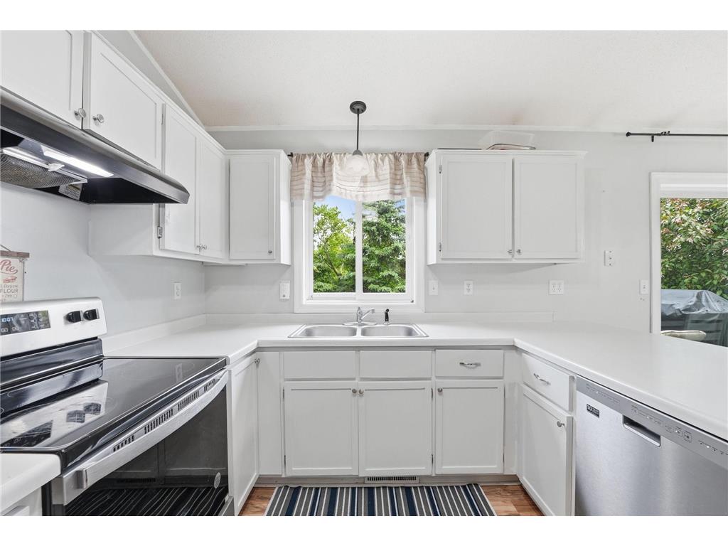 1406 Summit Avenue N Sauk Rapids MN 56379 7087973 image4