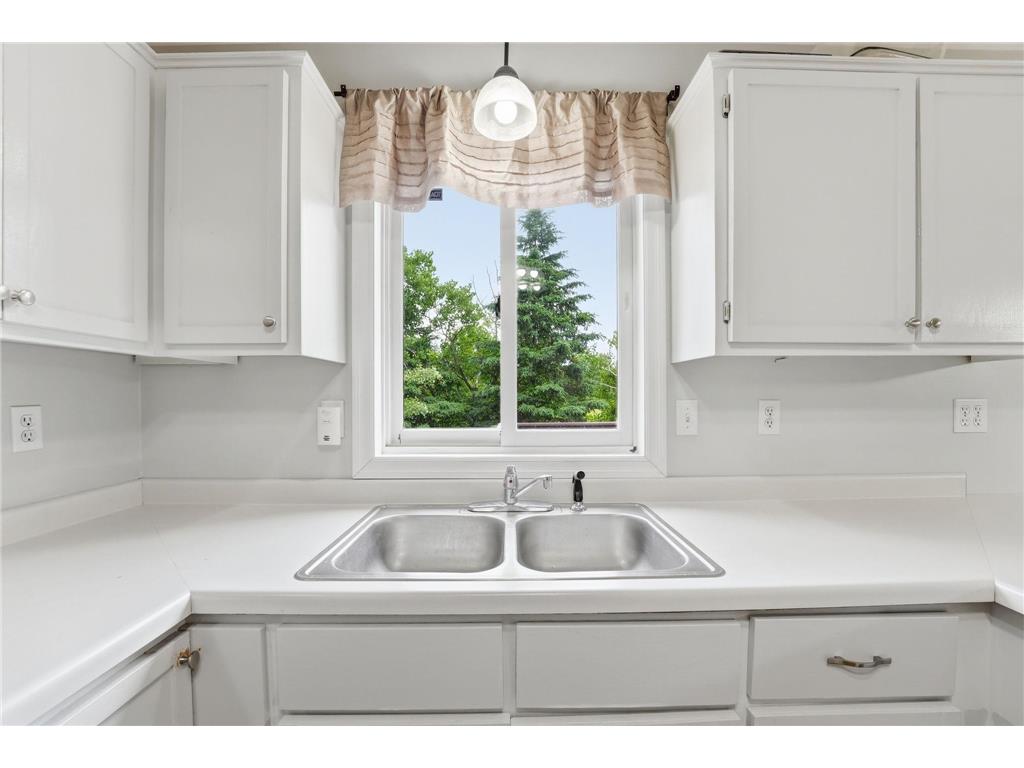 1406 Summit Avenue N Sauk Rapids MN 56379 7087973 image5
