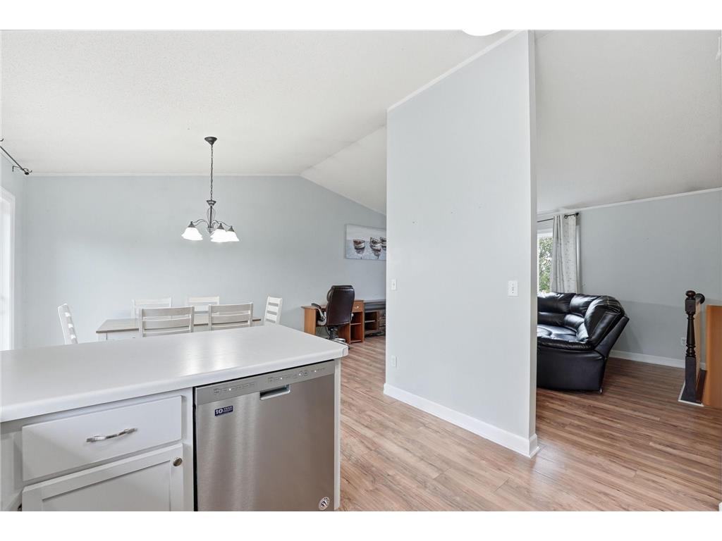 1406 Summit Avenue N Sauk Rapids MN 56379 7087973 image8