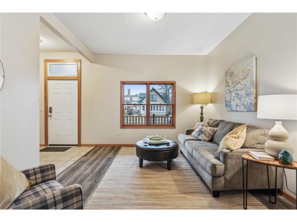 1406 Thomas Avenue Saint Paul MN 55104 6674993 image2
