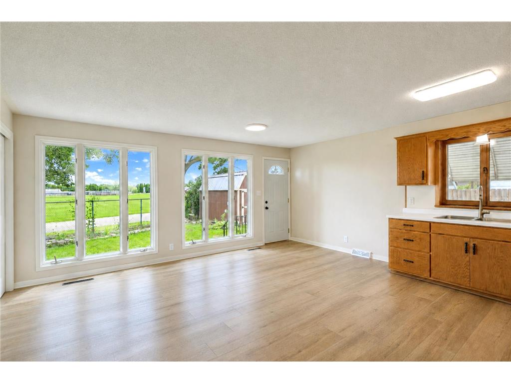 1407 4th Avenue SW Austin MN 55912 7102180 image20