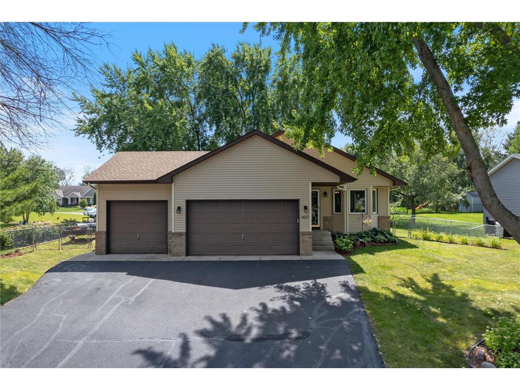 1407 Bay Drive SE Forest Lake MN 55025 - Forest 6584411 image1