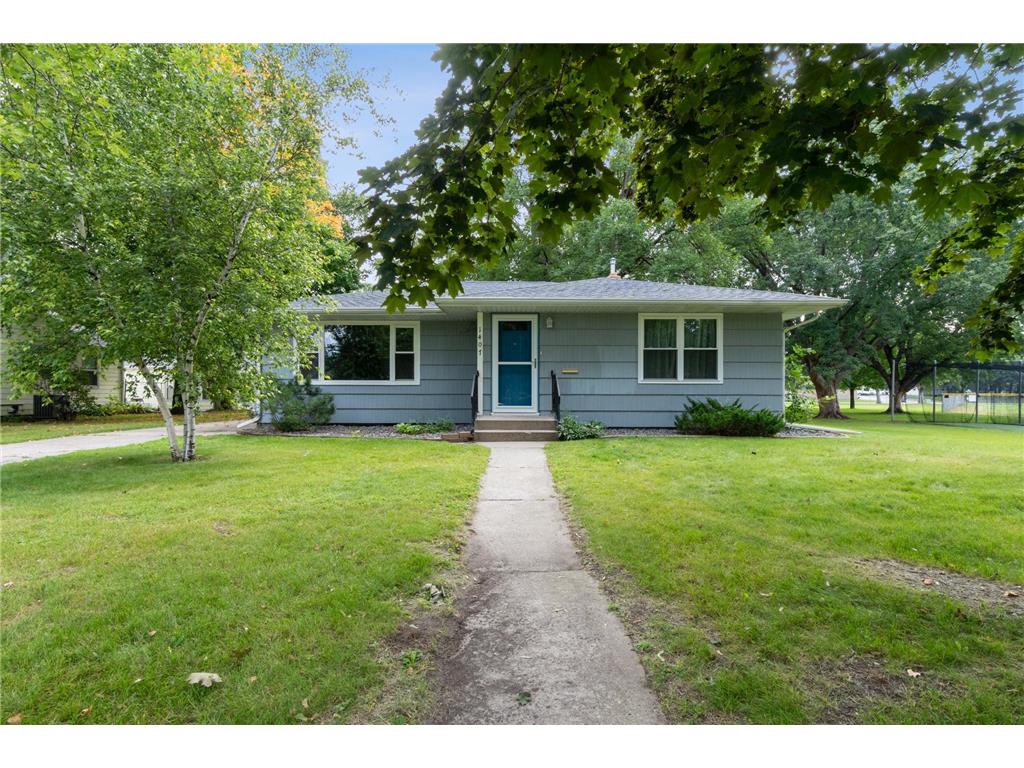 1407 Elm Street Alexandria MN 56308 6778892 image1