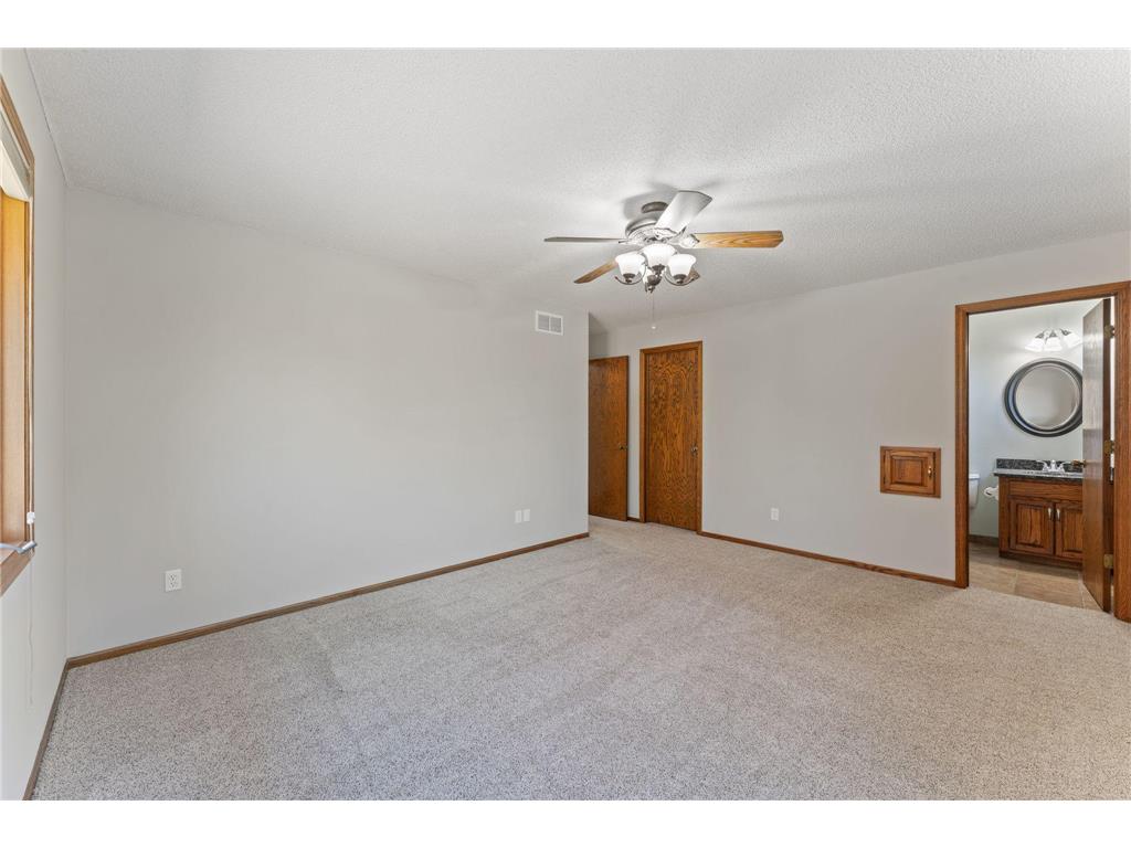 1407 Rebecca Lane Eagan MN 55122 7063204 image11